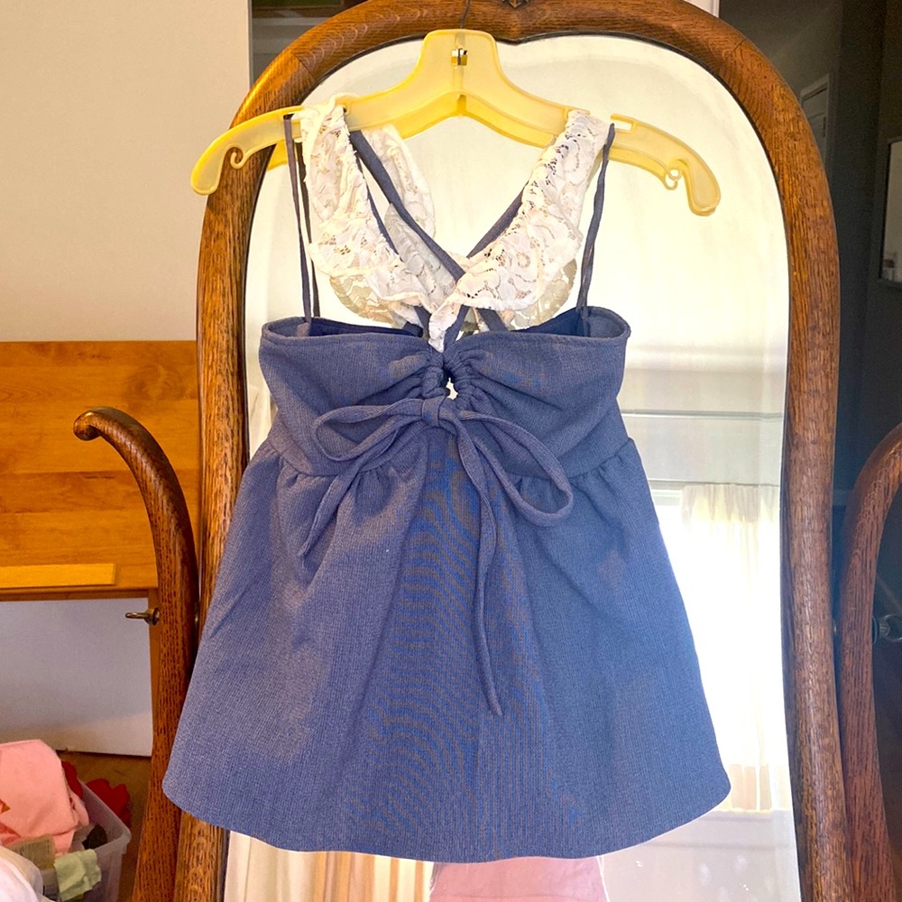 Line+ Dot cute top .